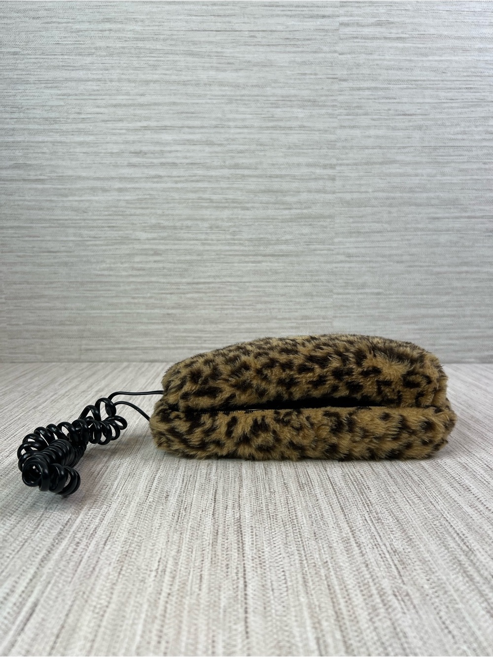 Leopard Faux Fur Phone Grip Case with Elastic Strap — Brown
